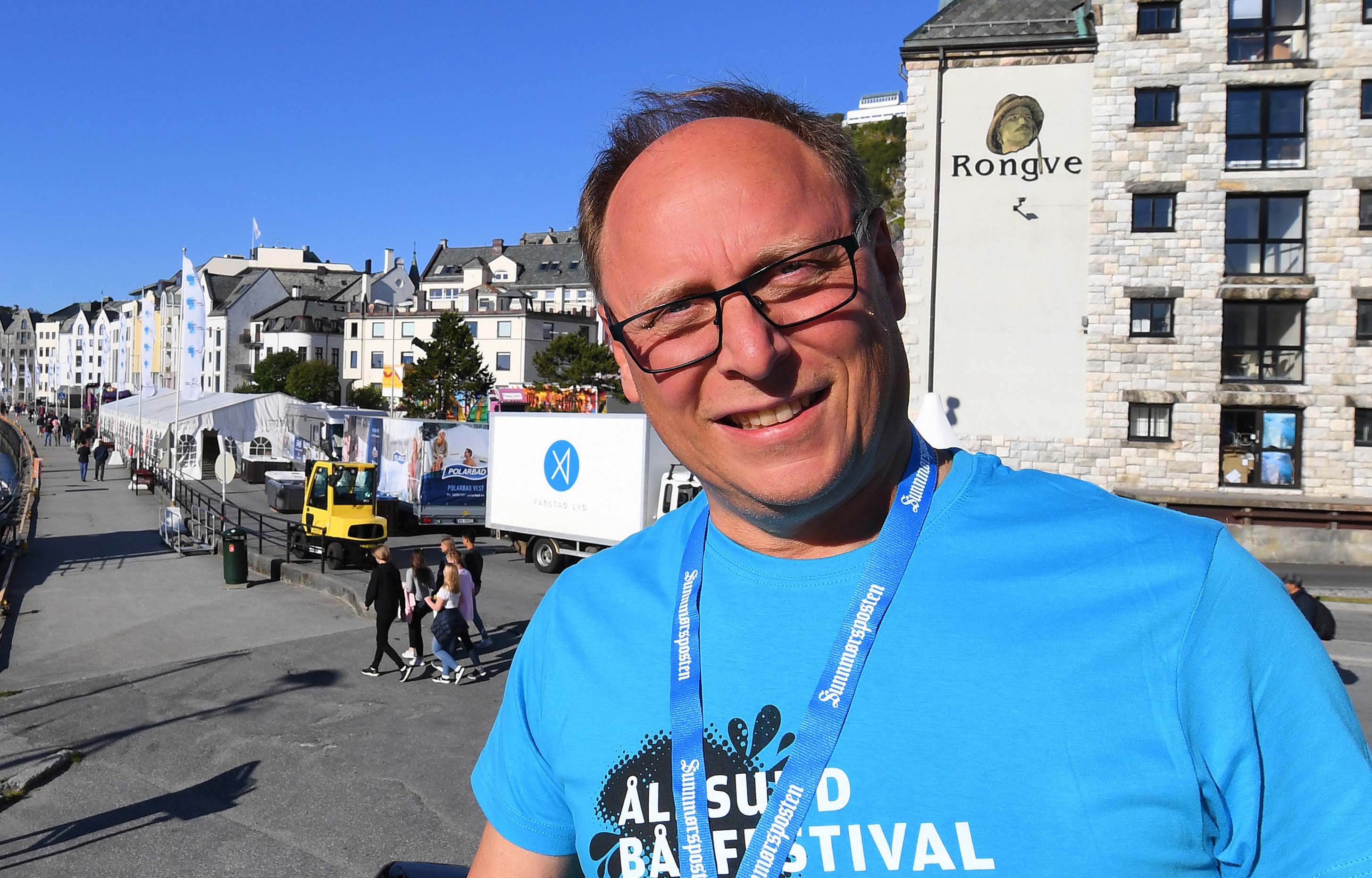 Geir Østensen driver ikke bare kiosk. Mange kjenner ham nok igjen som mannen bak Båtfestivalen, og nå Blue Fish.