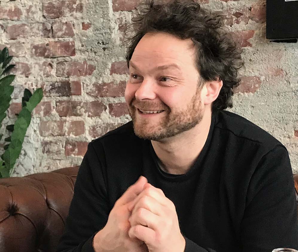 Ante Giskeødegaard i Momentium er svært glad på vegne av alle i bransjen som endelig kan forberede seg til jobb igjen.