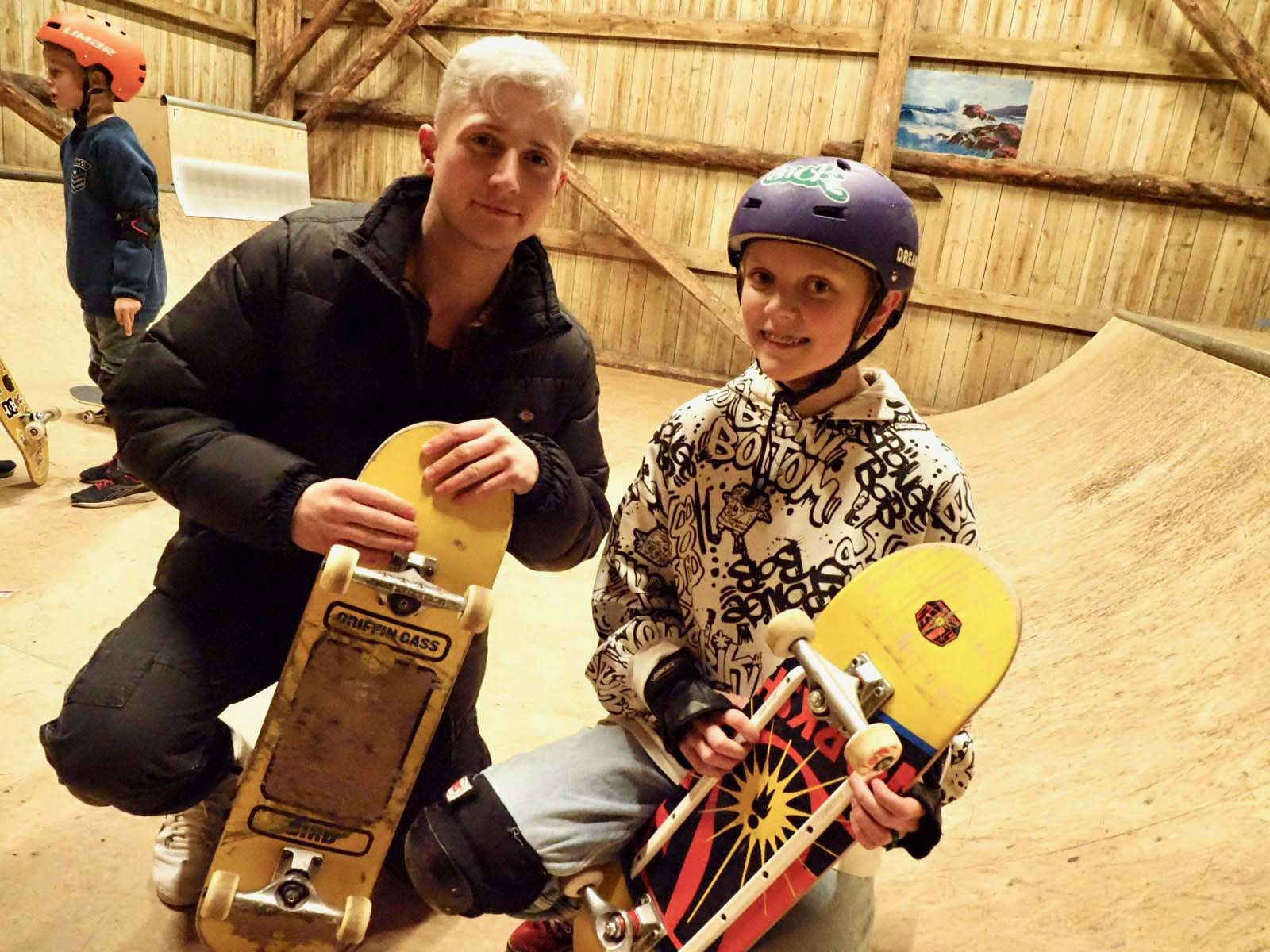 -Vi håper der er nok jenter som er interesserte til at vi kan dra i gang eget kurs, sier Antonio.