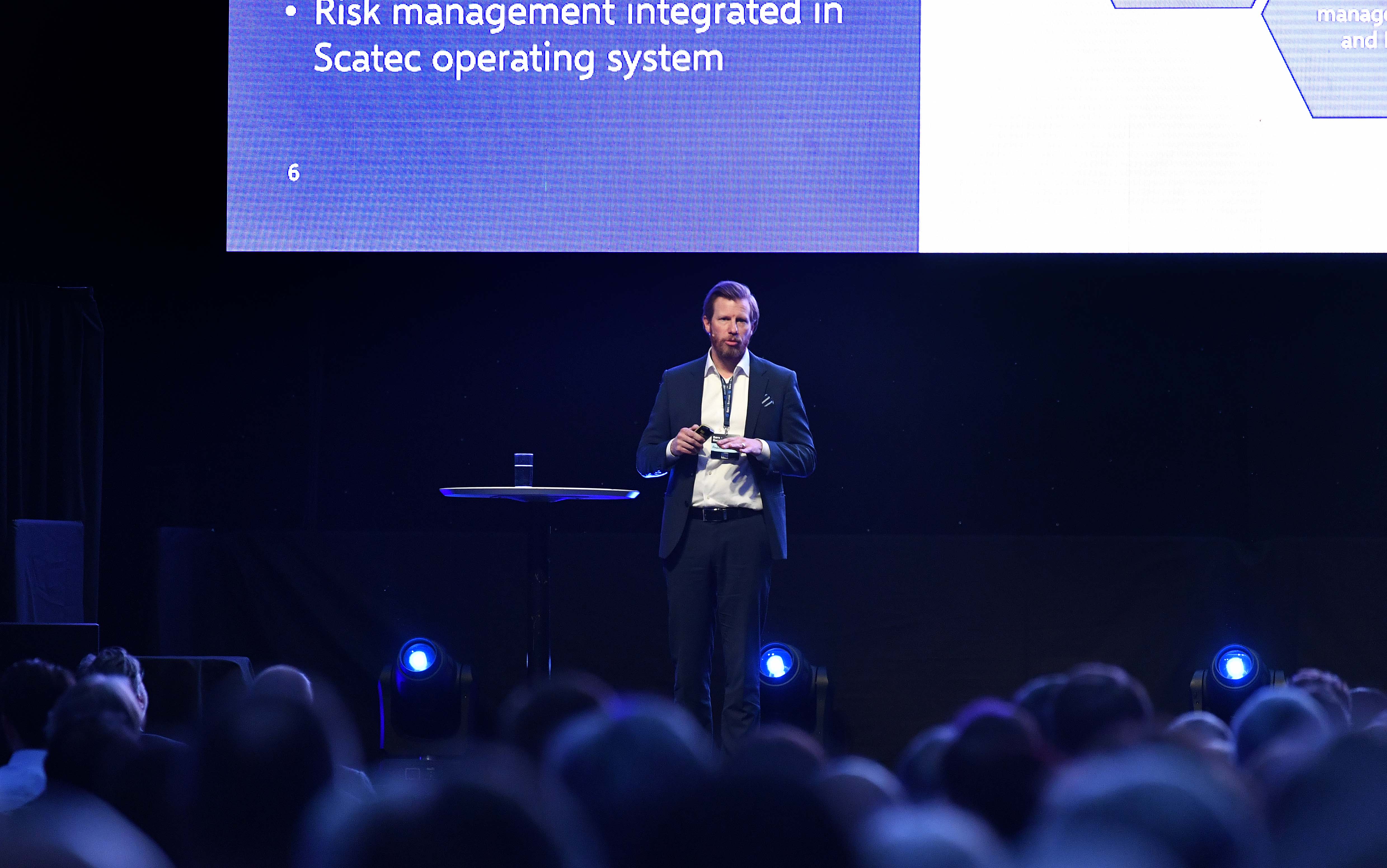 Andreas Austrell fra Scatec AS snakket om fornybare energikilder.