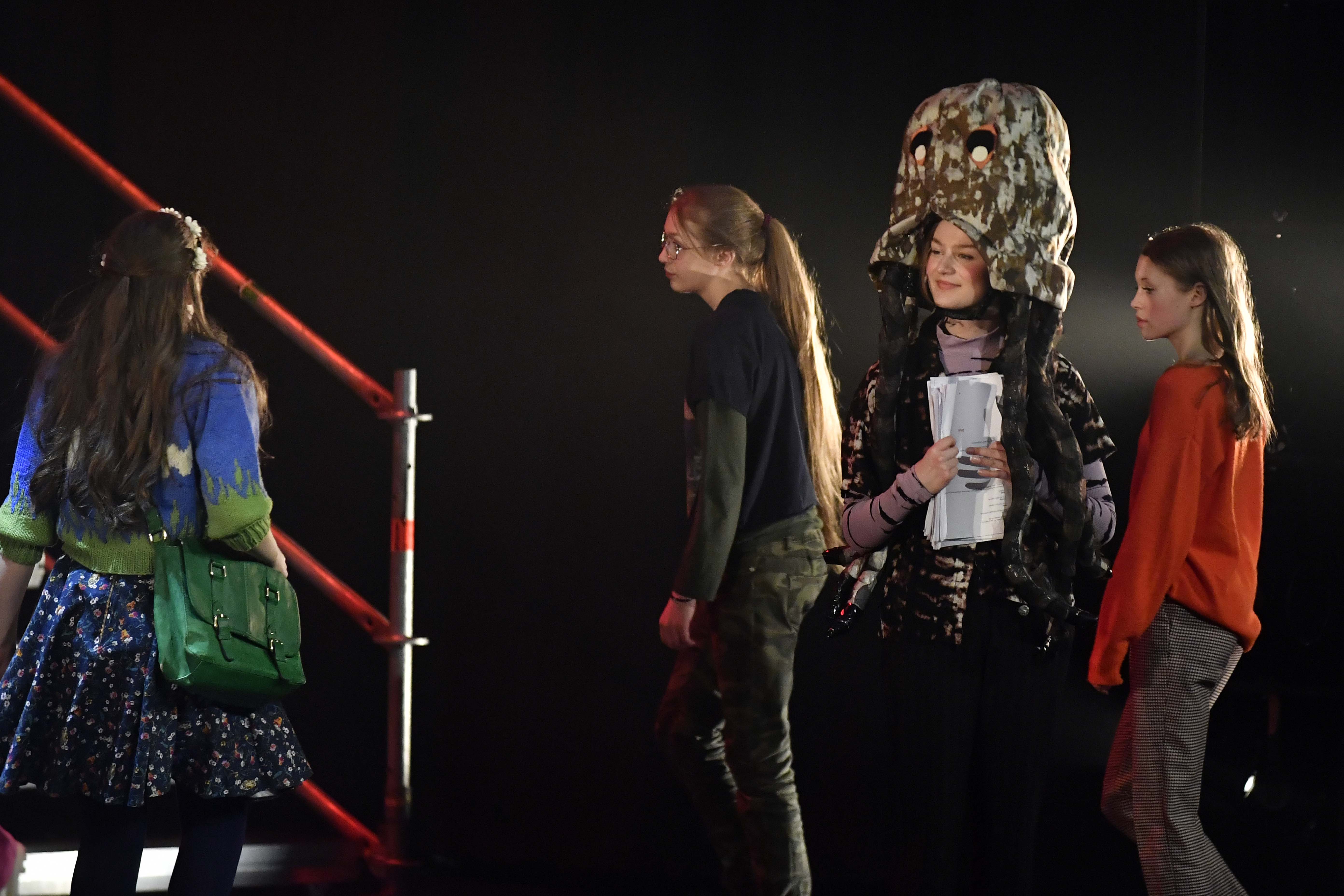 Scener fra Ålesund kulturskoles musikal «Rampelys»