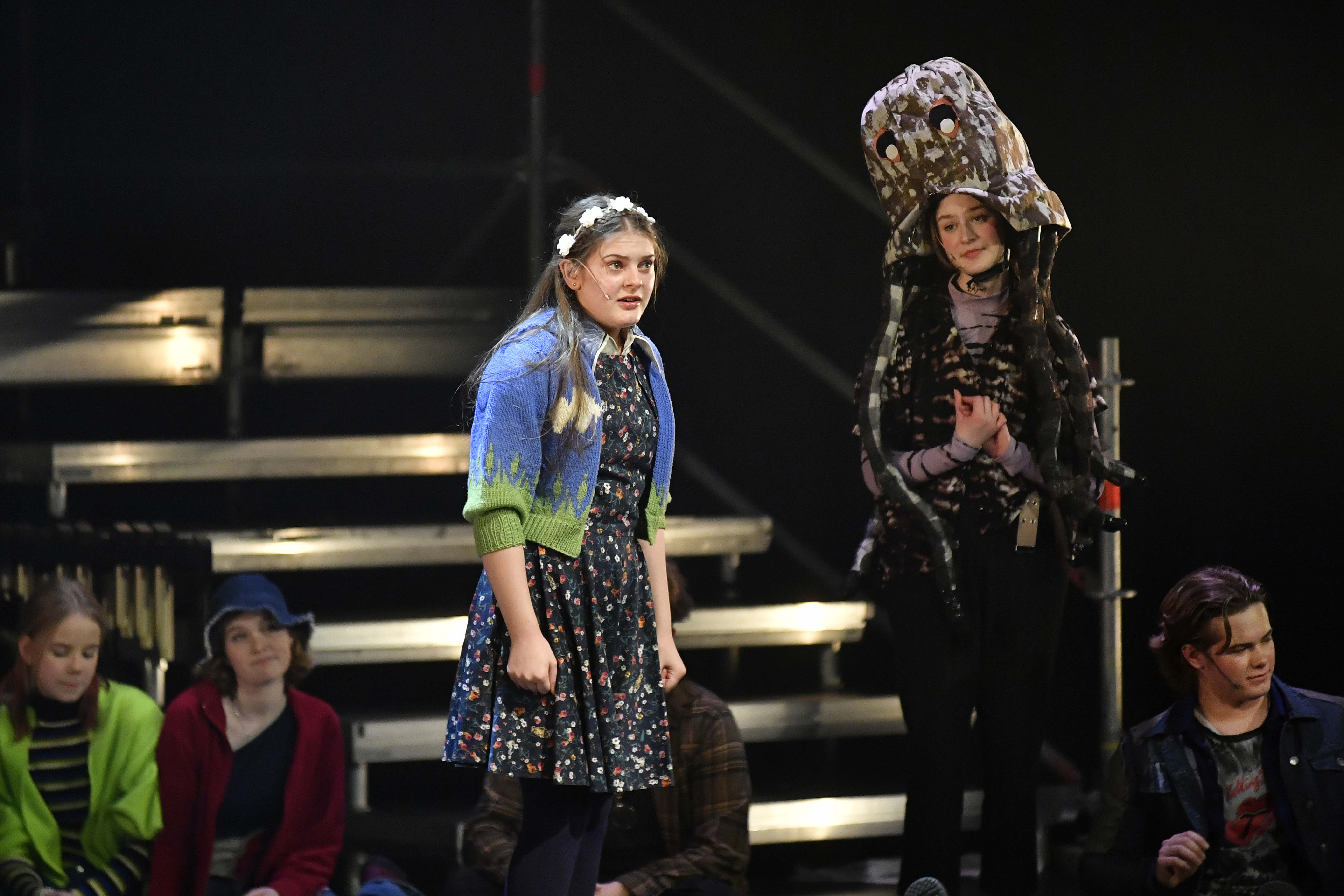 Scener fra Ålesund kulturskoles musikal «Rampelys»