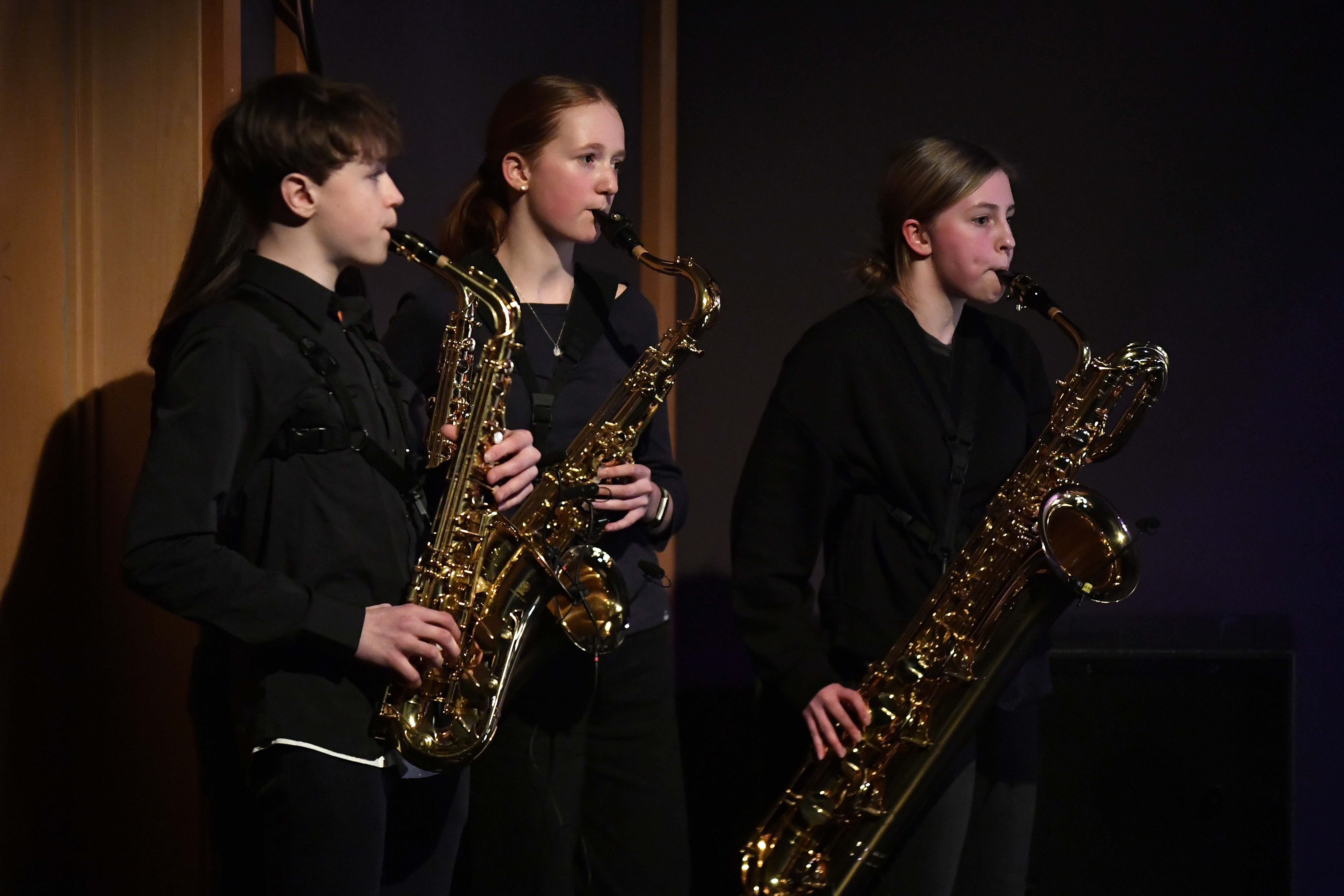 Scener fra Ålesund kulturskoles musikal «Rampelys»