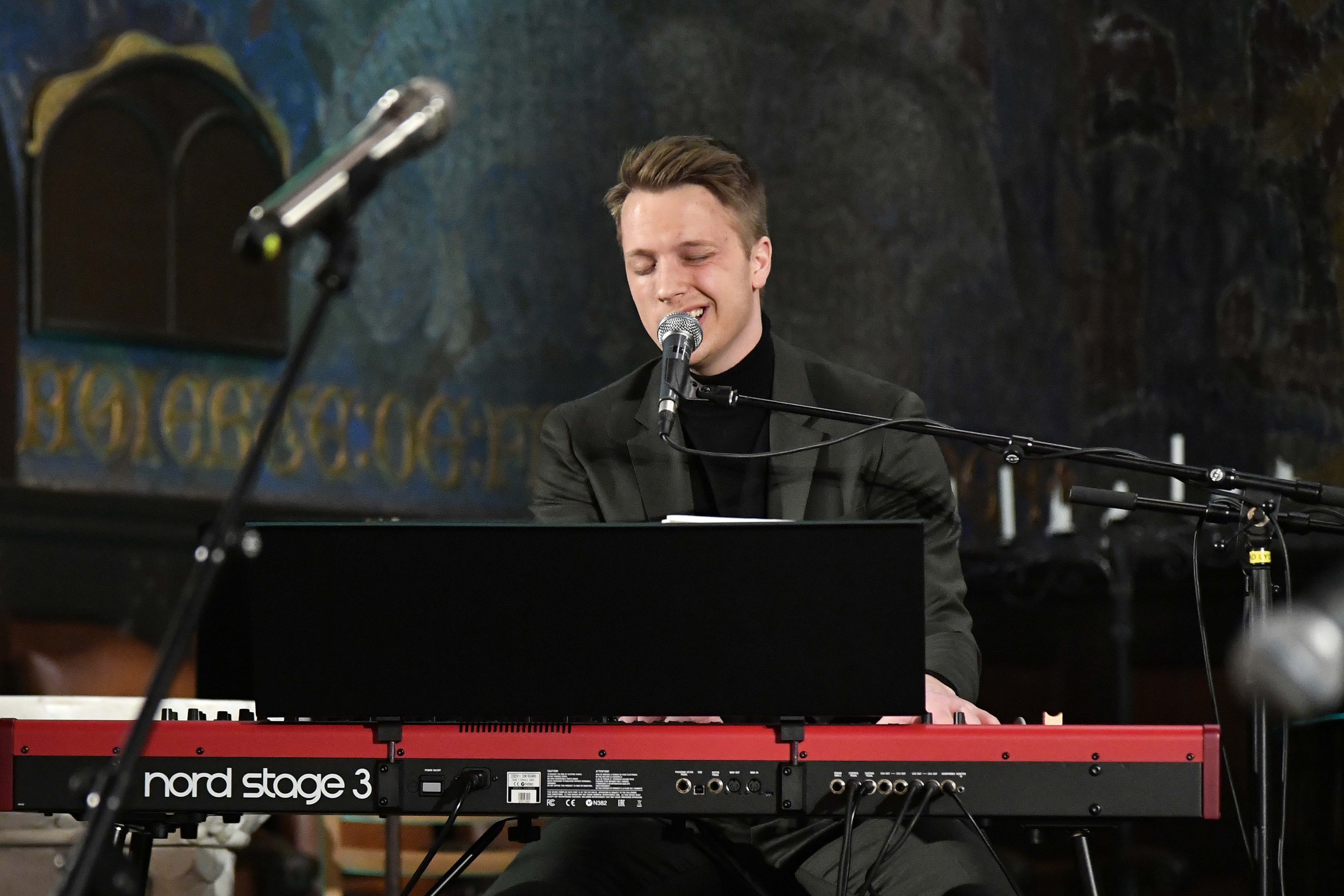 Sverre Eide - "Hjerter for Ukraina" i Ålesund kirke.