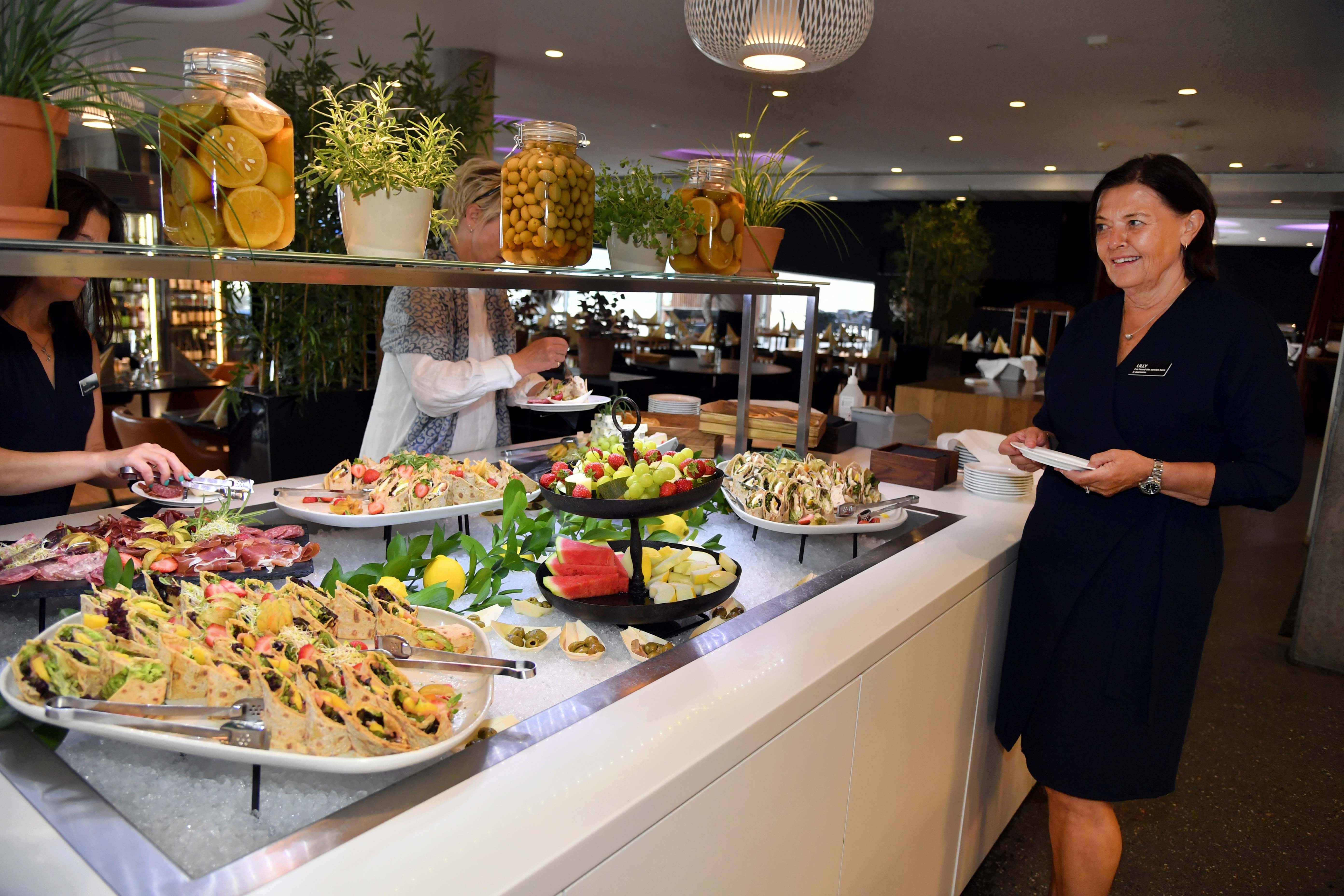 Sørsida Bar & Restaurant inviterte på tapas under presentasjonen av det nye konseptet til Quality Hotel Waterfront. Nå inviterer de til gode lunsjtilbud gjennom sommeren.