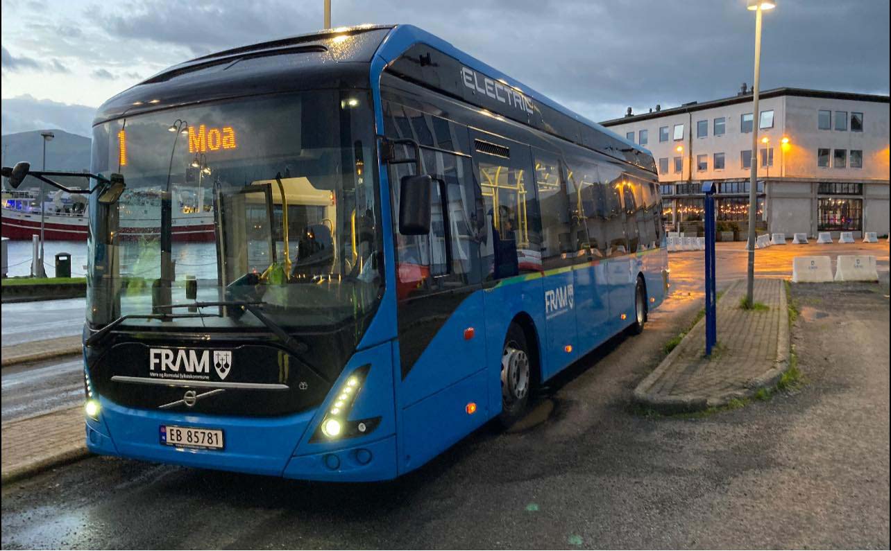 Gratis buss i Ålesundsområdet har vært populært. Passasjertallet har økt med 60 prosent.