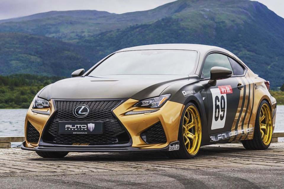 Lexus RC F 5.0 V8 med 488 hestekrefter er en av råtassene som kommer til bil - og motorshowet 9. og 10. september.