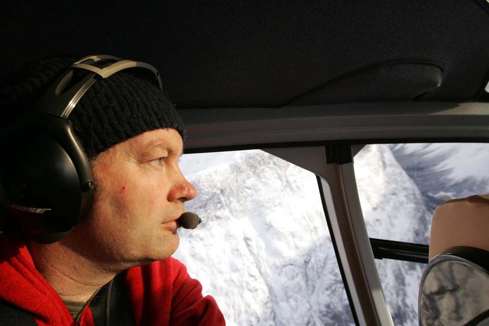 Per-Henry Borch fra Ålesund er høyt og lavt i jakten på nye steder å spille inn filmer.