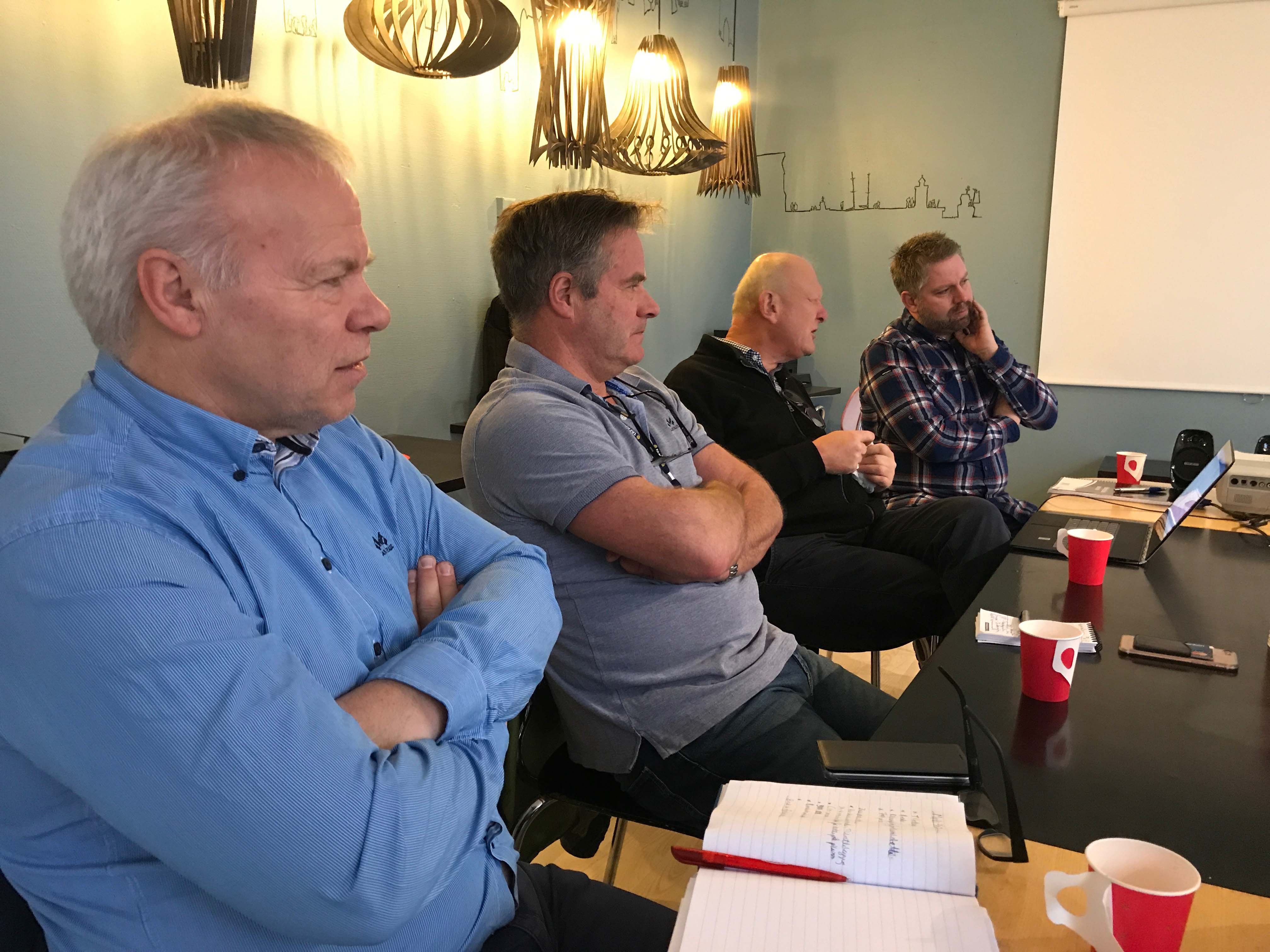 Flere gode prosjekt kom på bordet og er allerede satt i gang. På bildet  kommunalsjef Bjørn Ivar Rødal og Albert Gjørtz fra Ålesund kommune, Terje Devold i Den Norske Matfestivalen og Sindre Veblungsnes fra Bypatrioten.