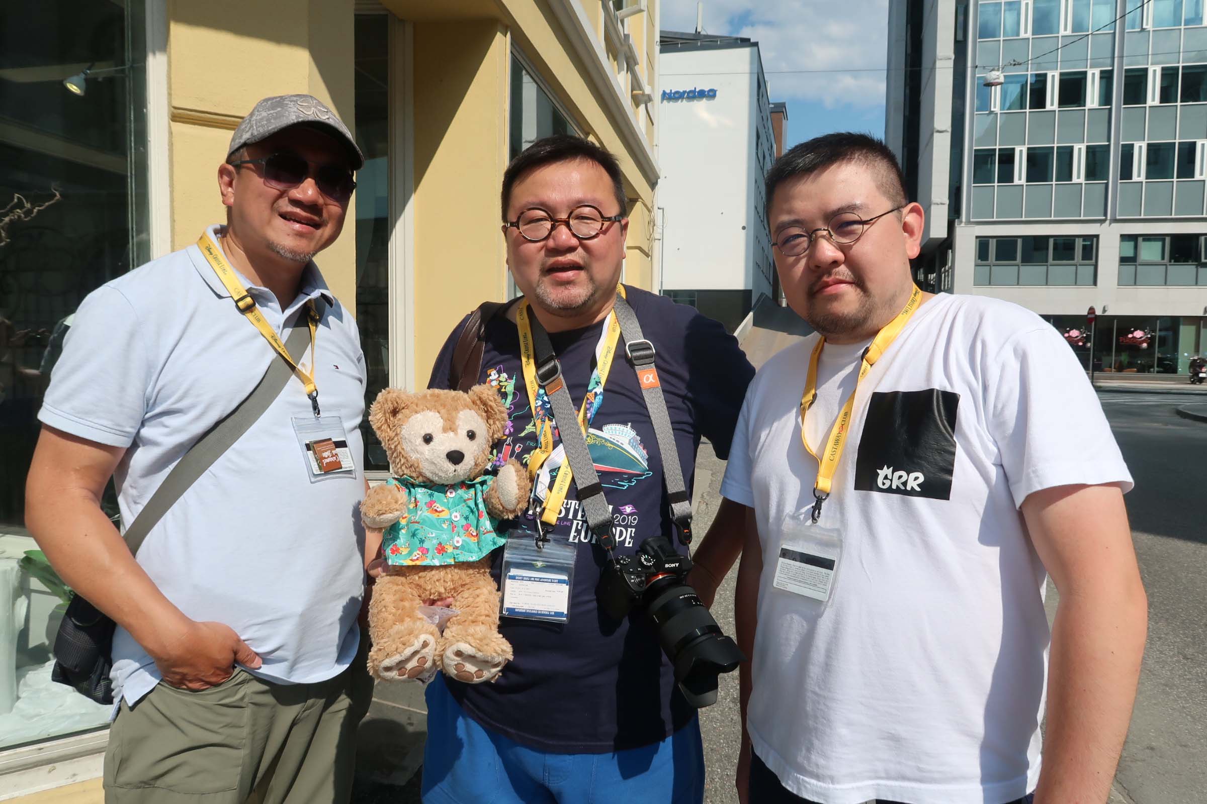 Eric, Keith og Wilson fra Hongkong gikk i land i Ålesund.