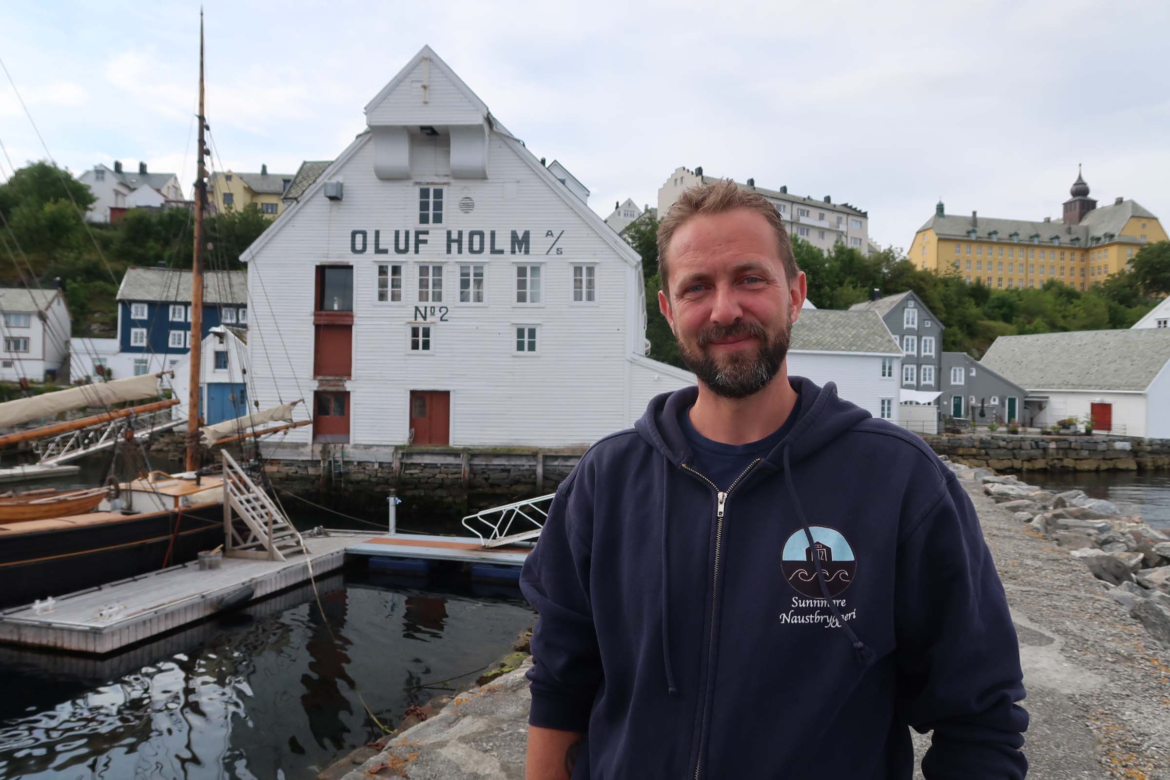 Terje har selv drevet med hjembrygging i flere år. Han synes det er et fint og trygt miljø å være med i.